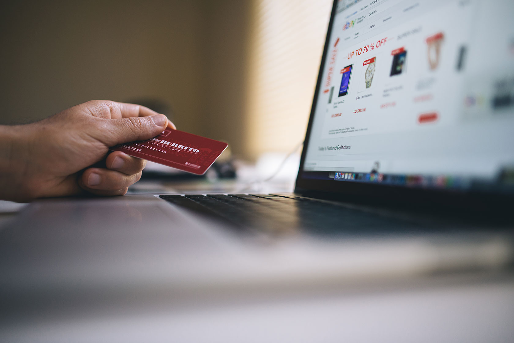 E-Commerce: perché è il momento giusto per aprire il tuo negozio virtuale